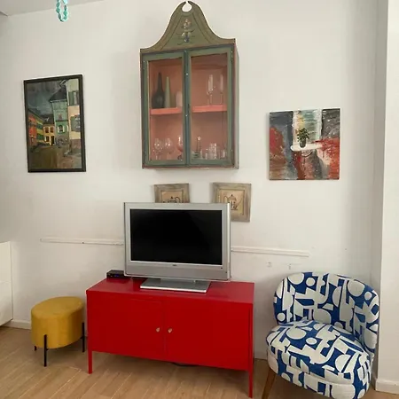 בית נופש Charming House *